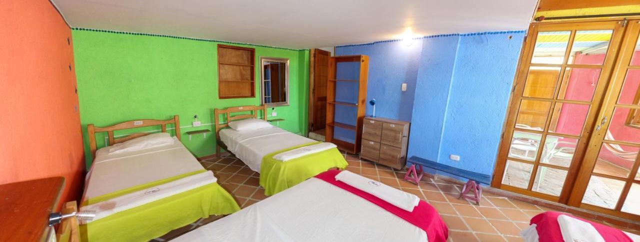Tayrona Colors Hostel Taganga Exterior photo